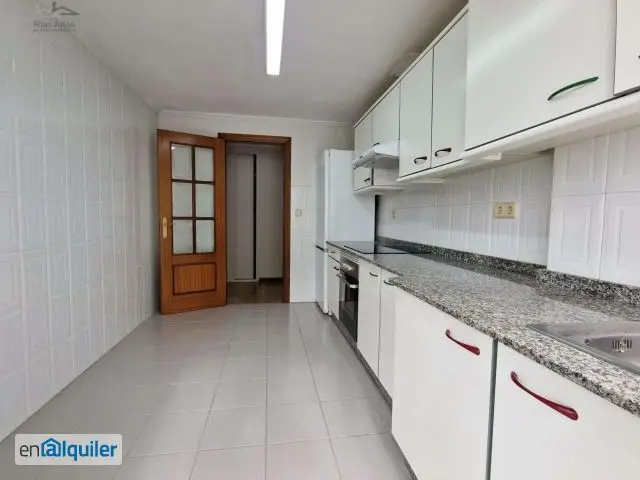 Alquiler Piso 3 Dormitorios Rosales Vistas Mar
