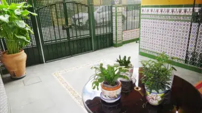 Adosada en Bormujos con Parking Terraza y Azotea