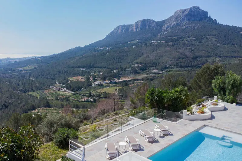 Villa Moderna en Benissa con Piscina y Vistas Panorámicas