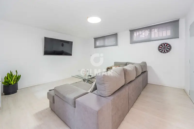 Chalet Pareado Reformado en Mirasierra Madrid