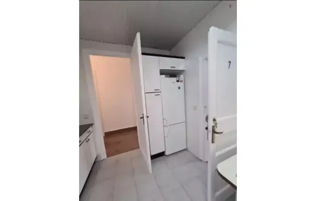 Alquiler Apartamento 8 Dormitorios Barcelona 18 a 39 años