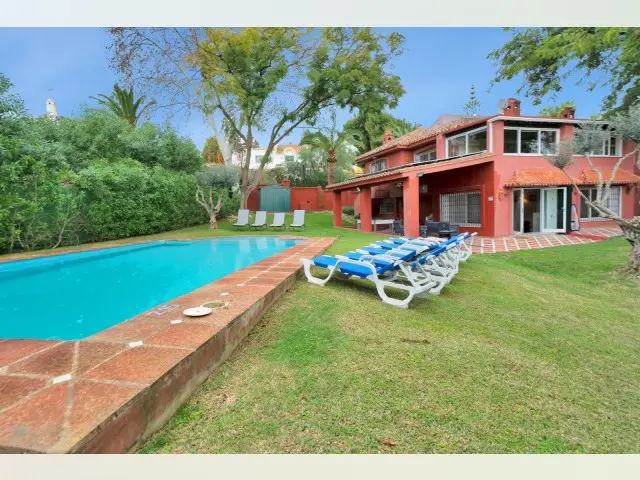 Casa Villa 5 Dormitorios Elviria Marbella Cerca Playa