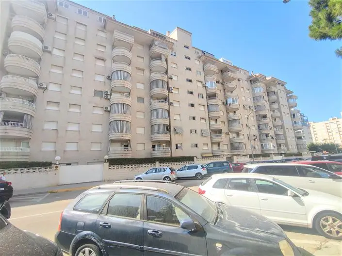 Apartamento en Gandia cerca de la playa con piscina