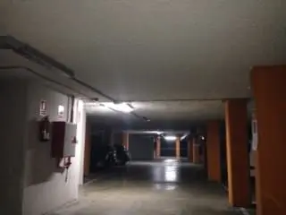 Garaje en venta en Girona 51m2 con ascensor