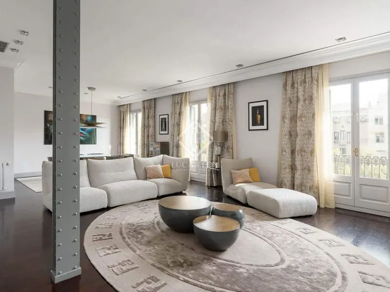 Apartamento de Lujo en Barcelona Paseo de Gracia 3 Habitaciones