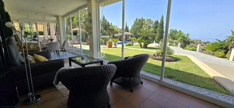 Villa en Algarrobo con Vistas al Mar Piscina y Sauna
