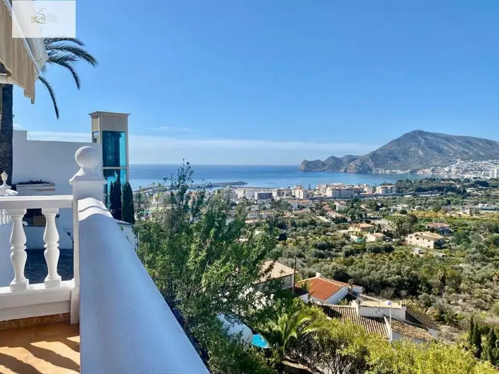 4 Bed Townhouse for sale