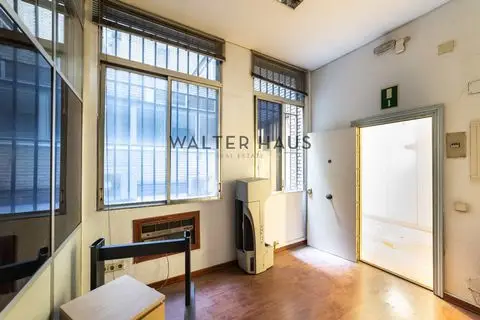 Oficina en venta a reformar en Goya Madrid