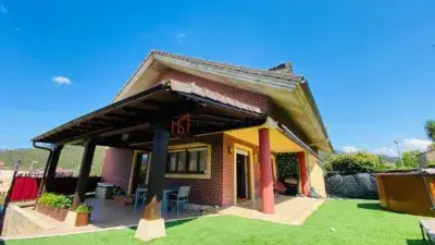 Chalet en Venta Guriezo Centro Reformado 3 Habitaciones Jardin