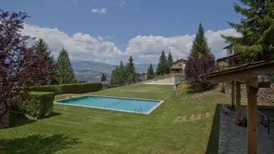 Casa en Alquiler con Piscina y Barbacoa
