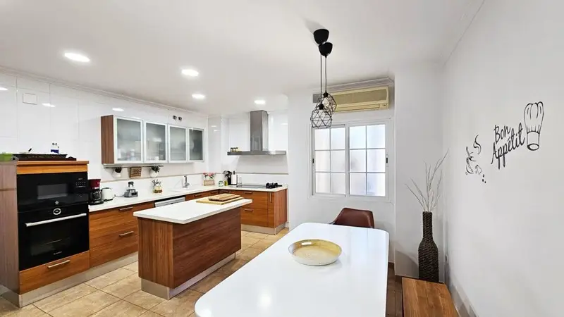 Piso en venta en Perchel Norte Malaga 150m2 4 dormitorios terraza garaje