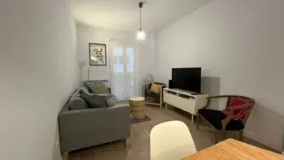 Alquiler Temporada Piso Gros 60m2 2 Dormitorios 2 Baños Balcon