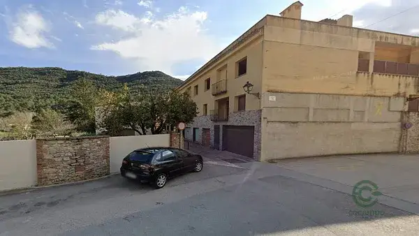Edificio en Albany	 Girona 20 viviendas 21 garajes