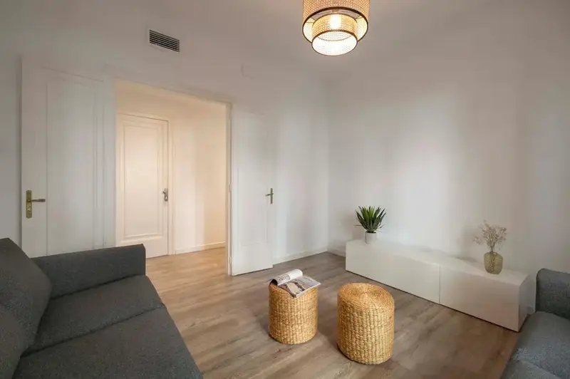 Apartamento 1 Dormitorio 1 Ba																																																																																																																																																																																																																																																																																																																																																																																																																																																																																																																																																																																																																																																													

ño Barcelona