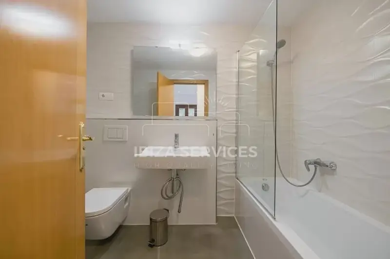 Apartamento en Alquiler en San Rafael Ibiza 3 Dormitorios Jardin Piscina Privada