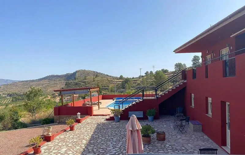 Villa de Lujo en Pinoso 5 Dormitorios Impresionantes Vistas