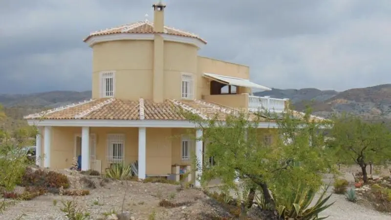 Villa en Venta 3 Dormitorios 2 Baños Jacuzzi