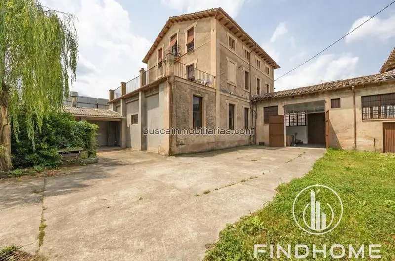 Chalet en Venta Vall dEn Bas 660m2 4 Dormitorios Jardin Gran Almacén