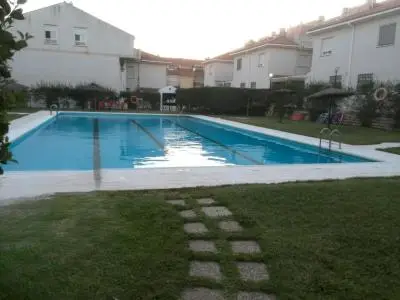 Chalet Adosado en Urbanizacion Guadiana