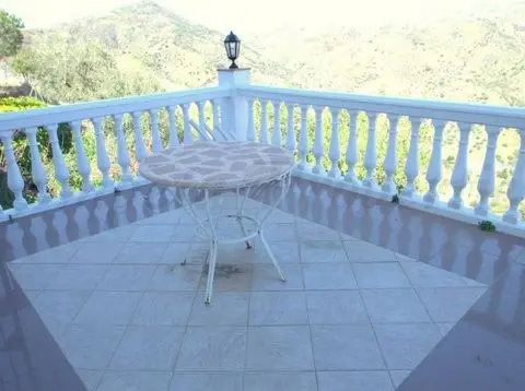 Casa de campo de 2 Dormitorios en venta Sayalonga, España