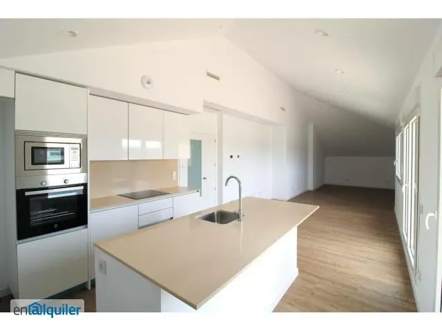Alquiler Ático 4 habitaciones La Navata