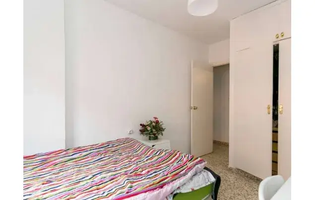 Habitacion 120m2 en Granada Alquiler Apartamento 5 Dormitorios