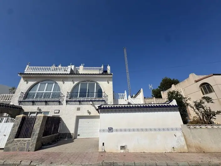 3 Bed Townhouse for sale