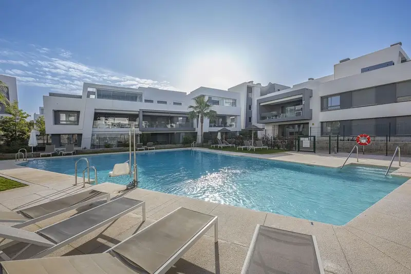 Apartamento en Venta en Estepona Nueva Milla de Oro