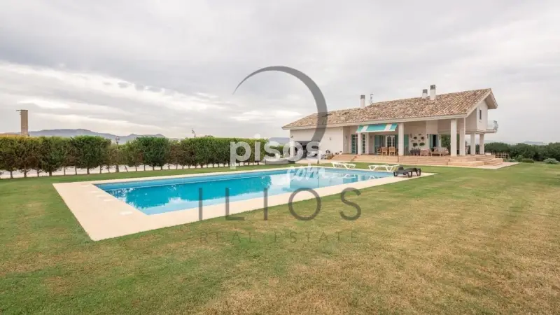 Chalet en venta en Almardà