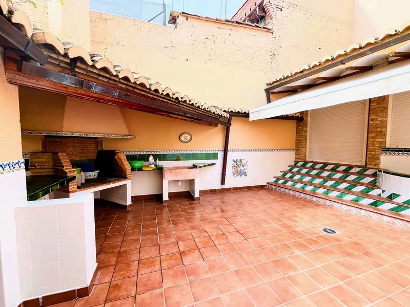 Casa de Pueblo 5 Dormitorios 5 Baños Rafelbunyol Valencia