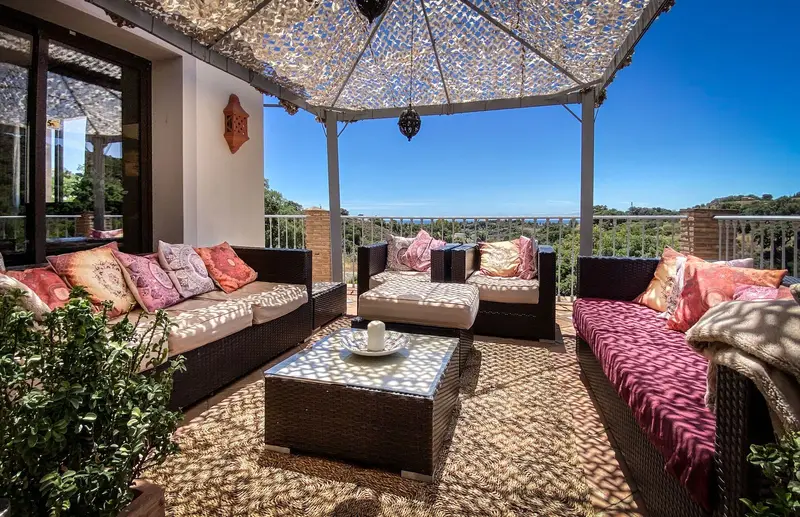 Casa-Villa de 3 Dormitorios en venta Estepona, España