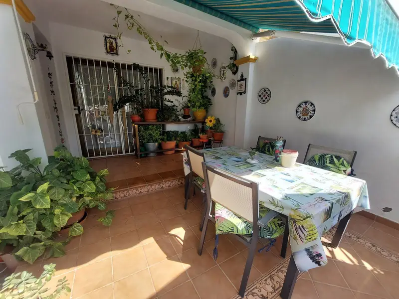 Adosado de 5 Dormitorios en venta Las Lagunas, España