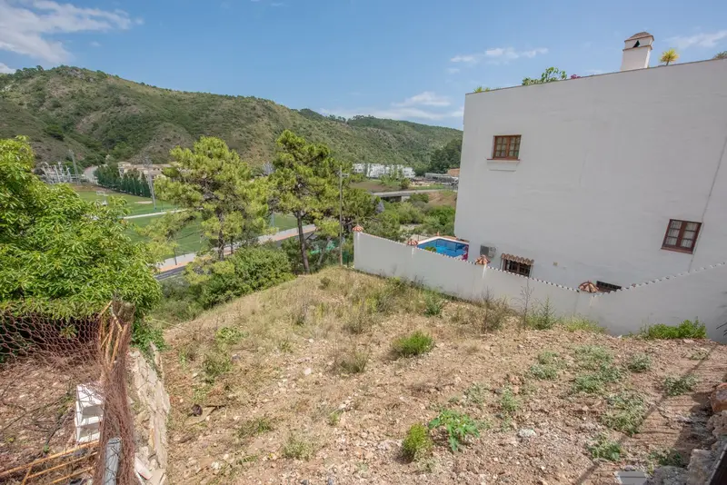 Terreno en Venta Benhavis Vistas al Pueblo Costa del Sol