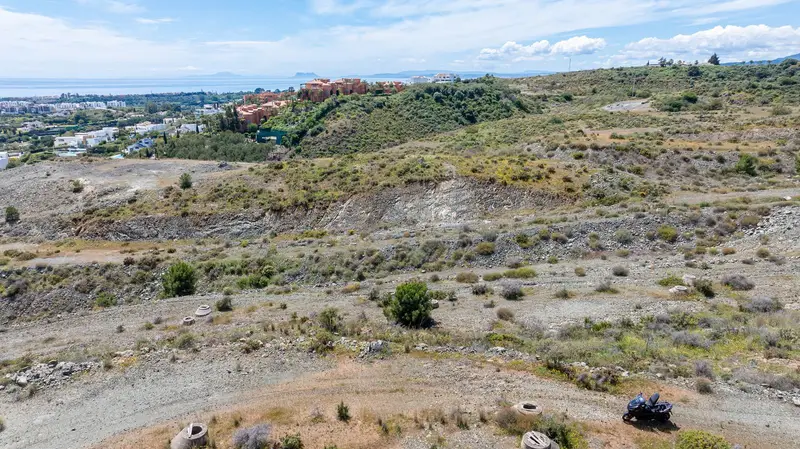Solar en Venta Benahavis Montemayor 1600m2 Vistas Panoramicas