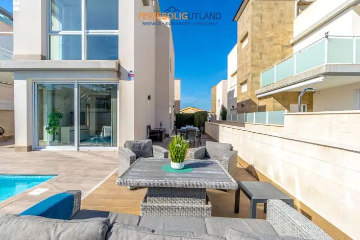 Villa Moderna 4 Dormitorios Torrevieja