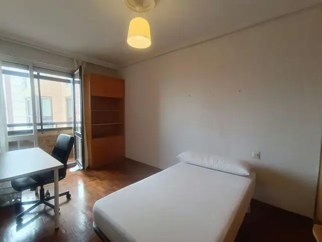 Habitacion Alquiler Pamplona Estudiantes Trabajadores