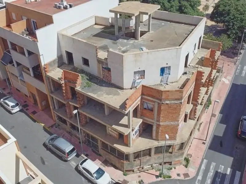 Edificio en Venta para Constructores en Araceli Almeria