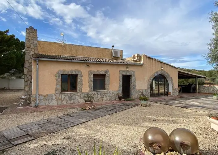 Finca en Sax 2 Dormitorios 1 Baño con Garaje y Posible Ampliacion