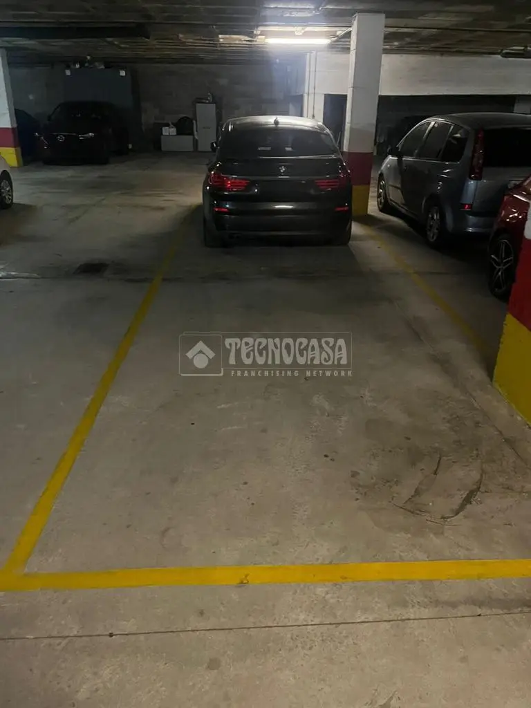 Box/plaza de garaje en venta en C. Amadeo Vives