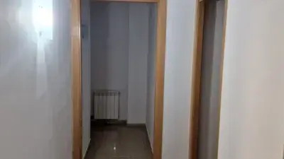 Piso en alquiler tres habitaciones Carrer Montserrat