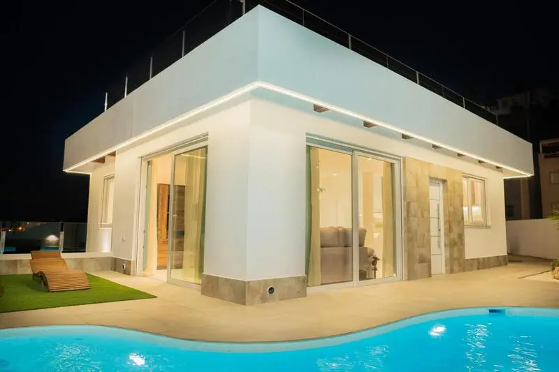 Villa Moderna con Vistas al Golf La Marquesa