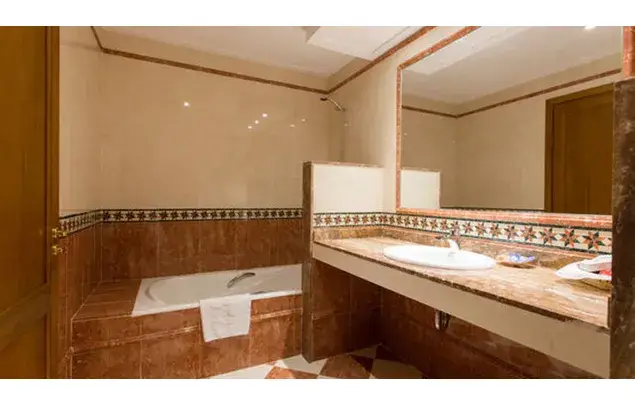 Alquiler Apartamento 3 Dormitorios 180m2 Portals Nous