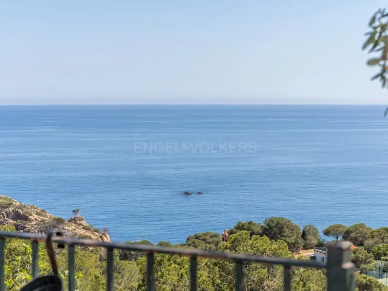 Casa en Tamariu con Vistas al Mar y Licencia Turistica