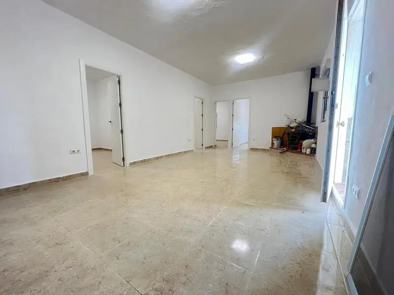 Villa en venta 4 dormitorios Pinoso