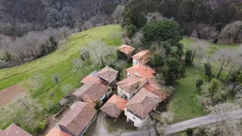 Venta Adosado de 2 habitaciones en Salas - Ref: 65DEE