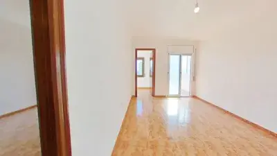 Alquiler Temporal Les Planes 4 Dormitorios 1 Baño Terraza