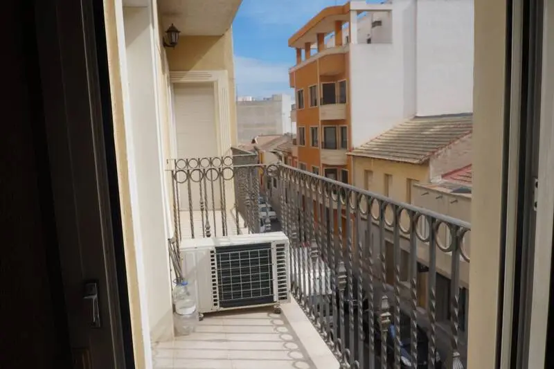 Apartamento 3 Dormitorios Almoradi Centro Cerca Playa