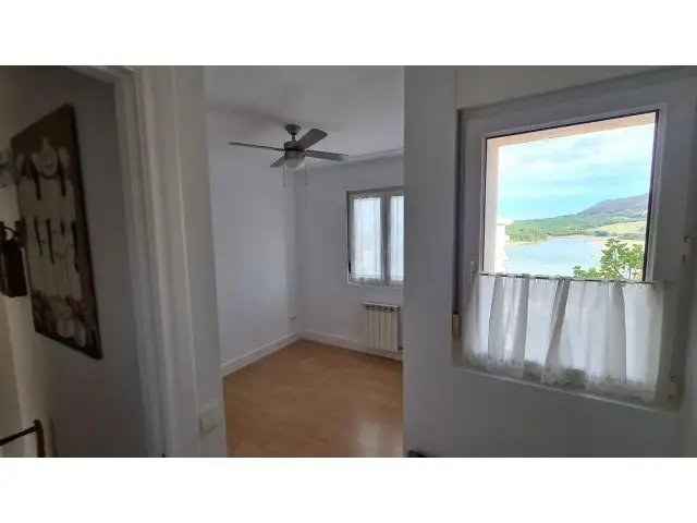 Apartamento en Mogro con terraza y vistas a la playa