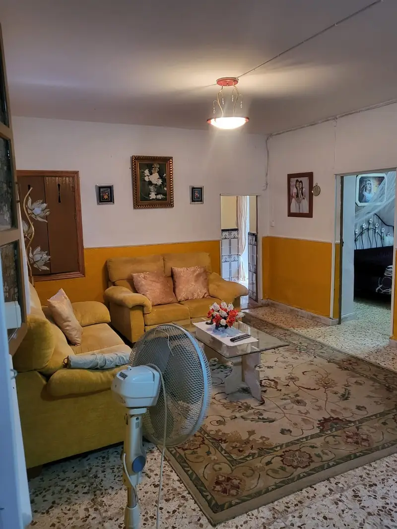 Casa en Hellín con Terraza y Gran Patio 160m²