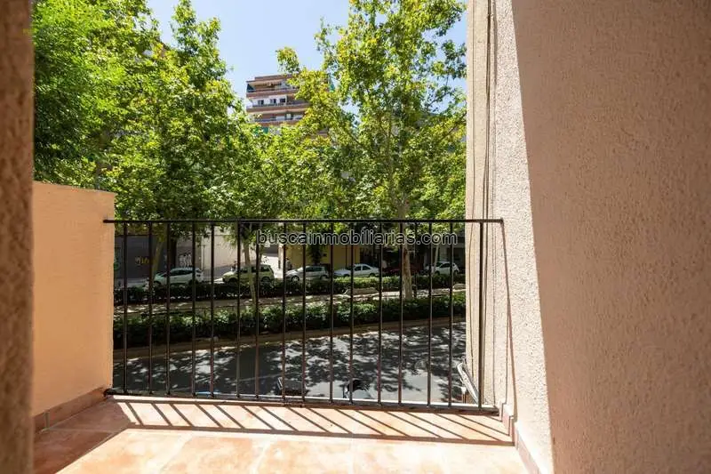 Piso Reformado 3 Dormitorios en Granada